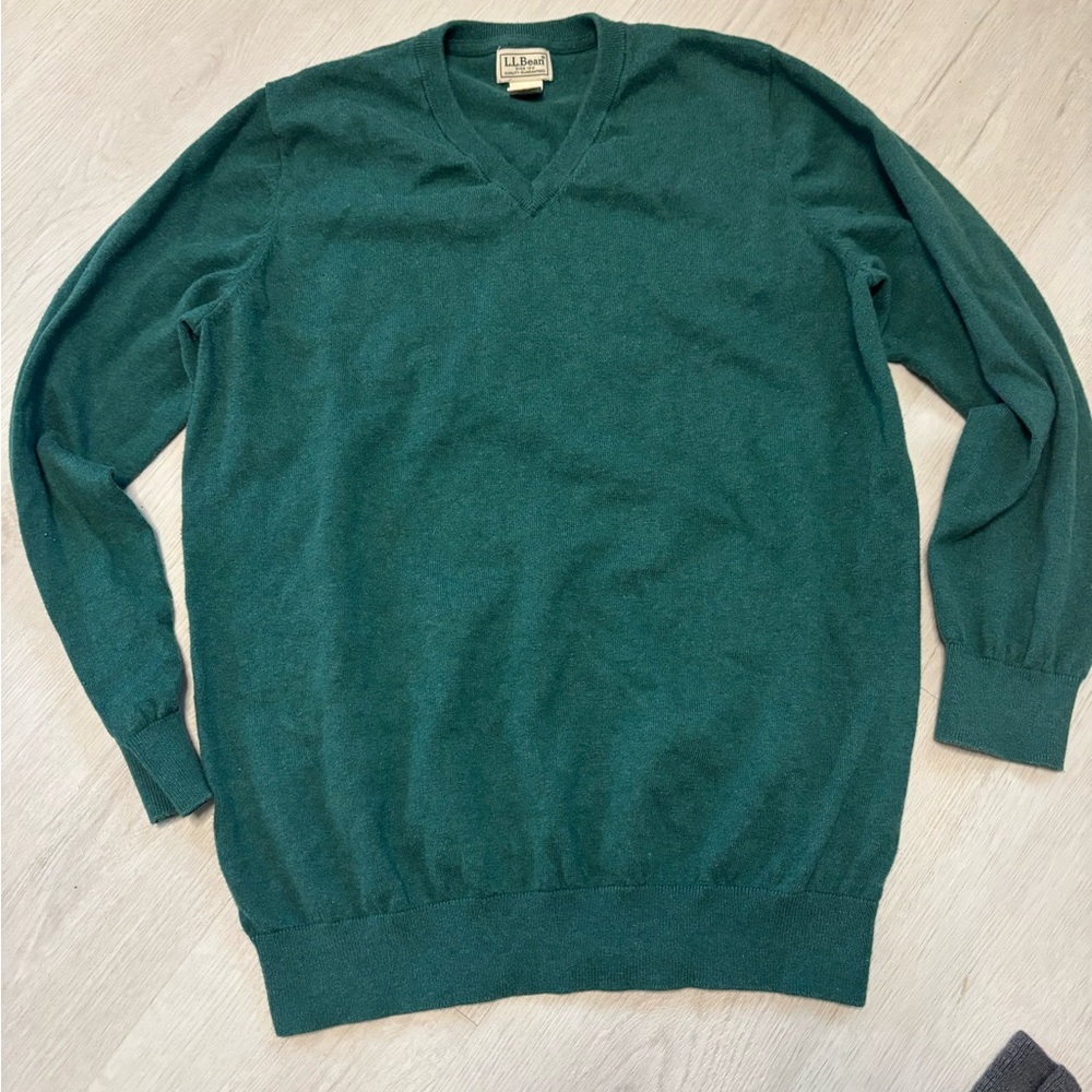 L.L. Bean Men's Deep Green V-Neck Sweater